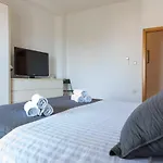 Ivana - Sea View Apartment With Garage