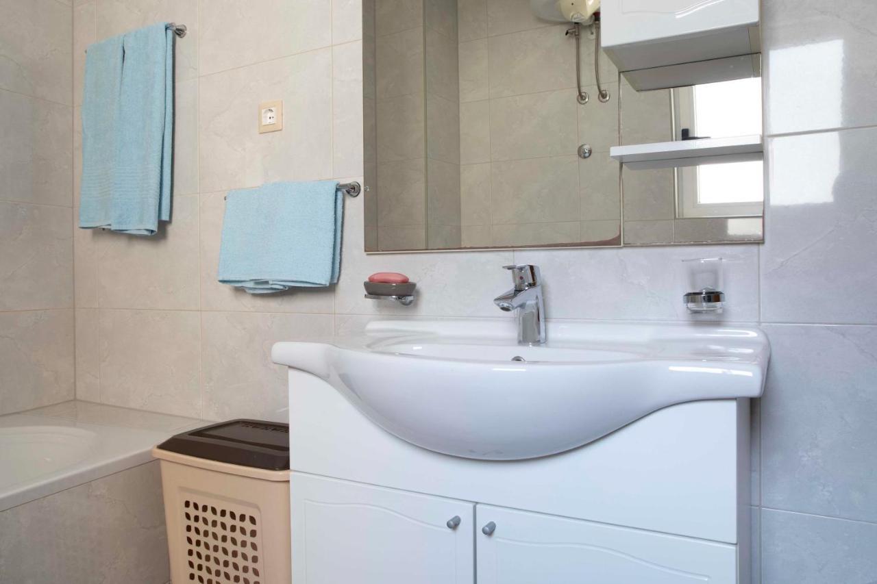 Apartman Ivana - Sea View With Garage Makarska